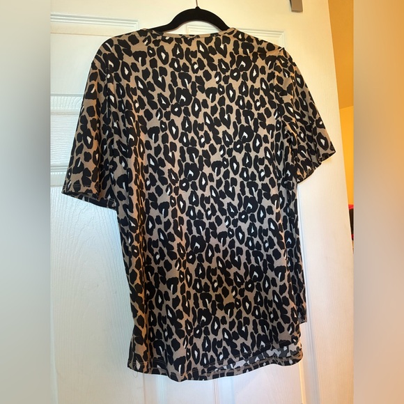 Cheetah print women’s top - Picture 6 of 6